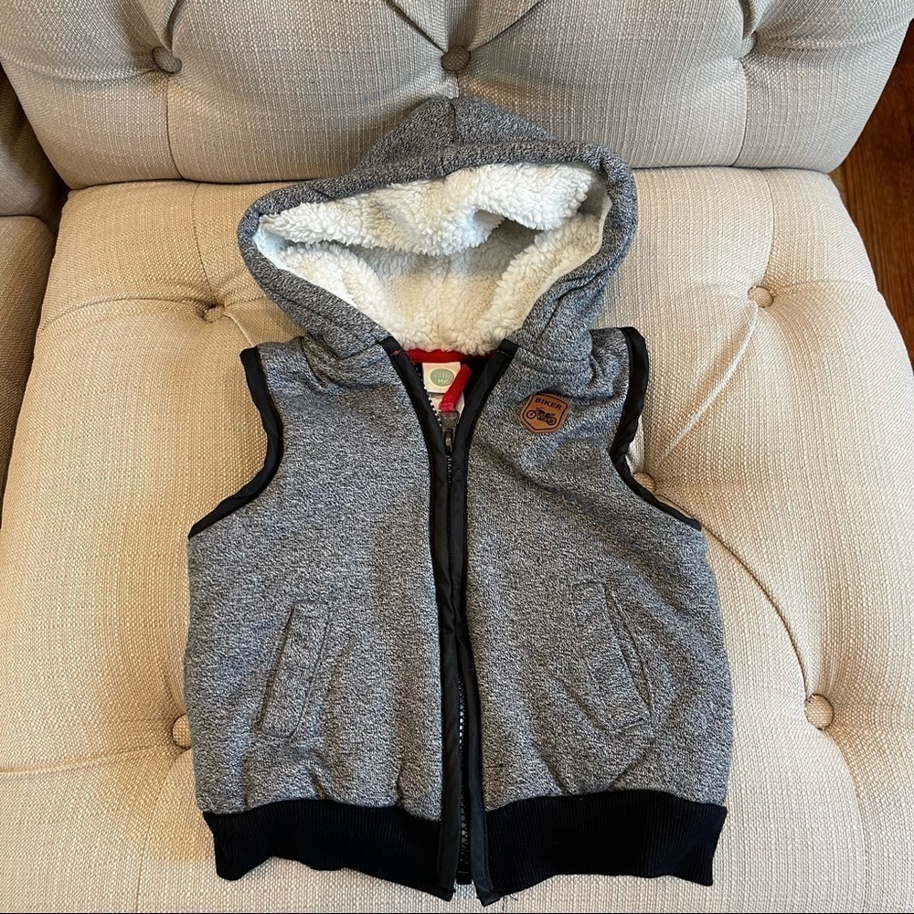 Kid’s Little Me Sherpa Hooded Vest Jacket